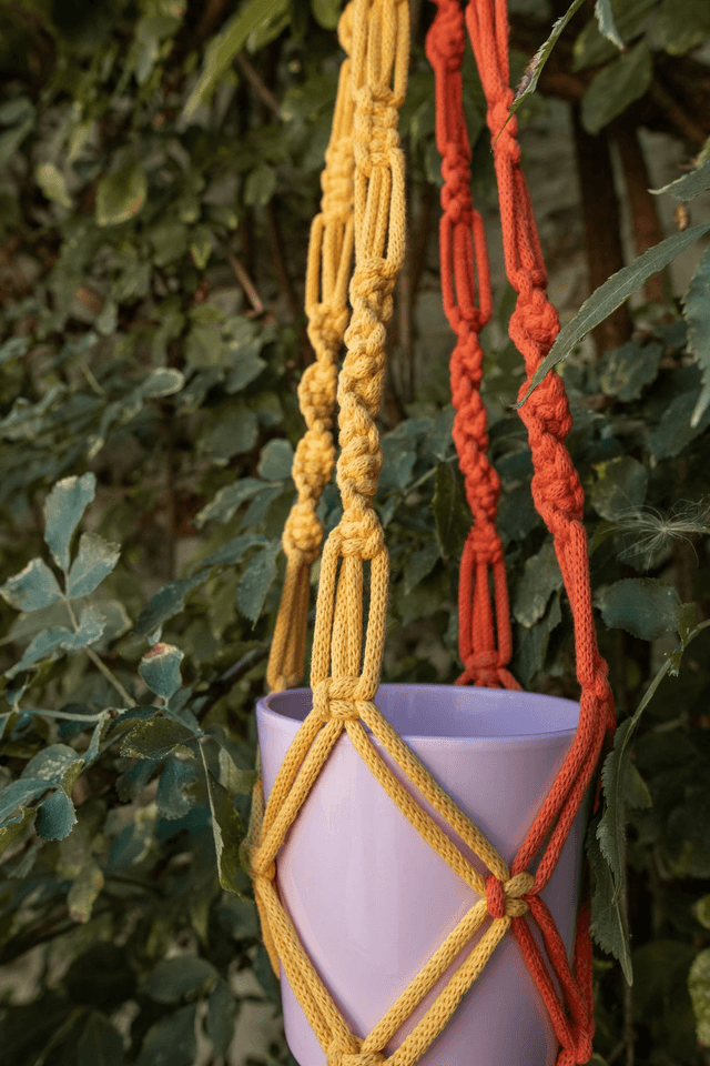 Plant Hugger 🌞 Suspension en macramé jaune & orange