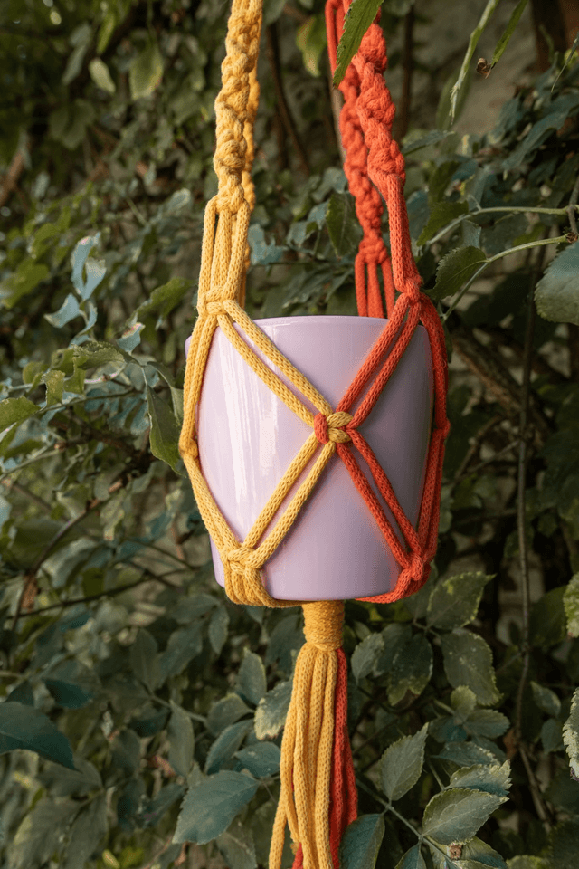 Plant Hugger 🌞 Suspension en macramé jaune & orange