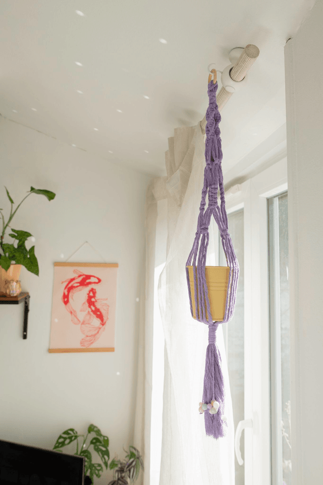 Plant Hugger 🌸 Suspension en macramé lilas 